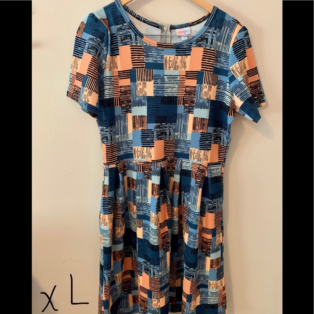 LuLaRoe Amelia